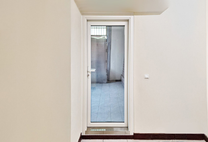 180玻璃隔音門-極細框-藍鯨隔音門