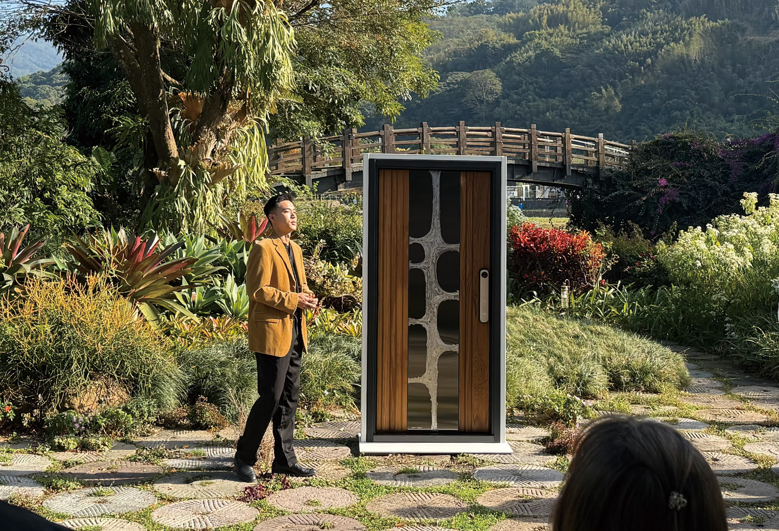 H4 湖玉-藝術家介紹