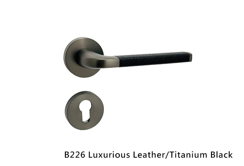 B226_Luxurious Leather-Titanium Black